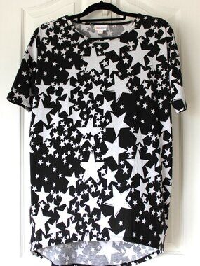 NWOT LuLaRoe Black & White Star Print Randy Top Size XXS